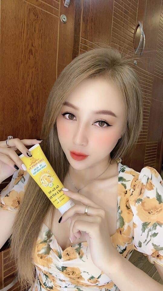 Lấy sỉ sữa rửa mặt tinh chất nghệ mật ong Collagen X3 Đông Anh