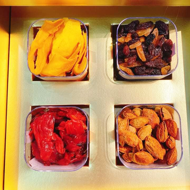 Sỉ hộp quà tết TÂN SỬU 2021 - 8 loại mứt thượng hạng Tuyển sỉ hộp quà tết TÂN SỬU 2021 - 8 loại mứt thượng hạng