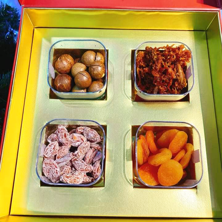 Sỉ hộp quà tết TÂN SỬU 2021 - 8 loại mứt thượng hạng Tuyển sỉ hộp quà tết TÂN SỬU 2021 - 8 loại mứt thượng hạng