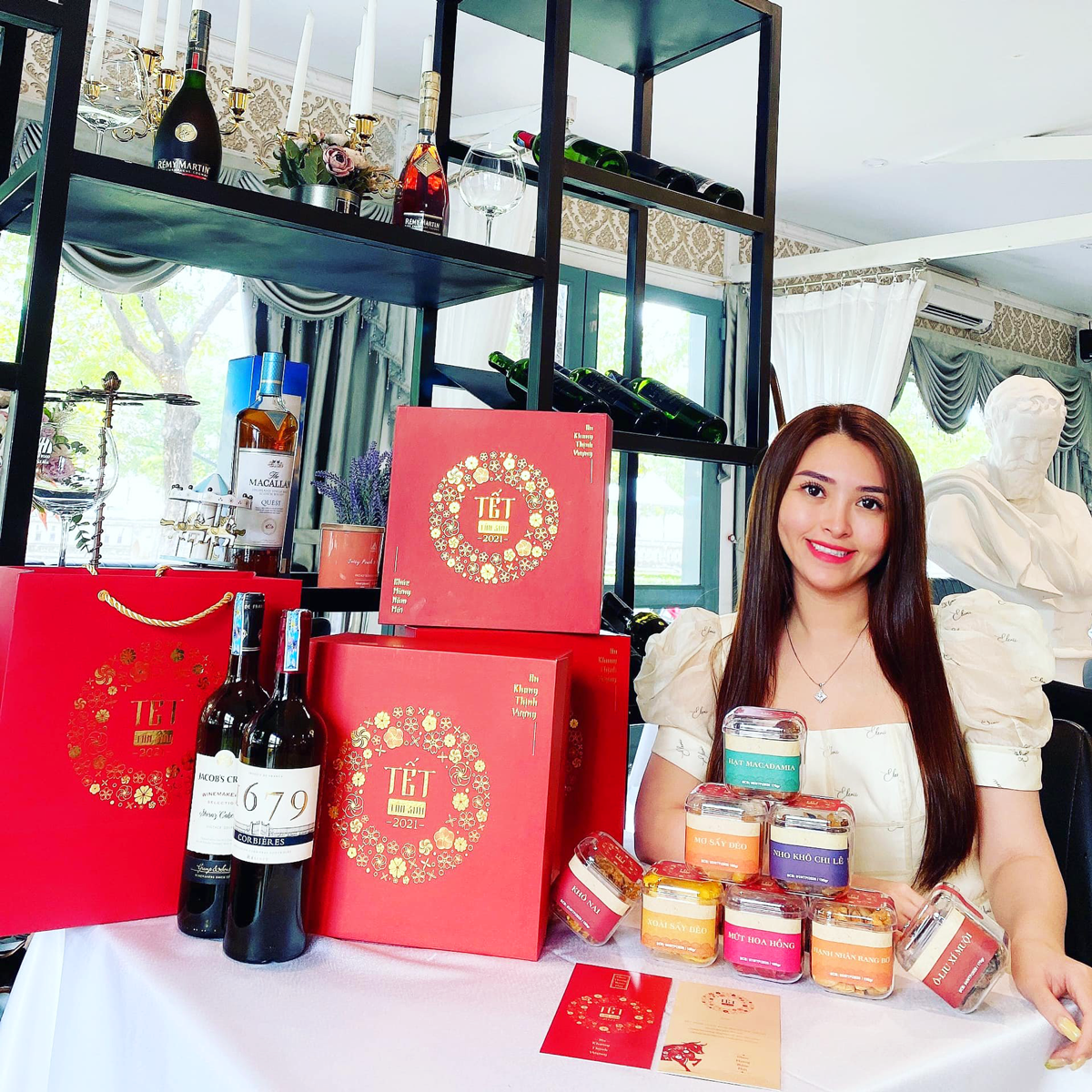 Sỉ hộp quà tết TÂN SỬU 2021 - 8 loại mứt thượng hạng Tuyển sỉ hộp quà tết TÂN SỬU 2021 - 8 loại mứt thượng hạng