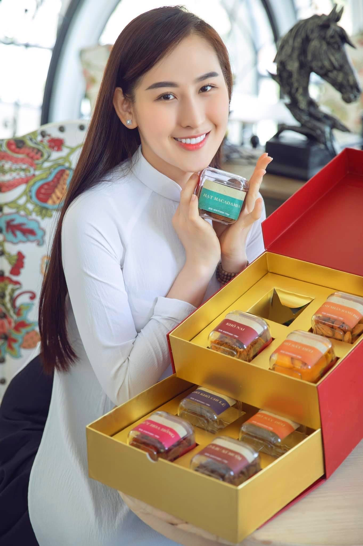 Sỉ hộp quà tết TÂN SỬU 2021 - 8 loại mứt thượng hạng Tuyển sỉ hộp quà tết TÂN SỬU 2021 - 8 loại mứt thượng hạng