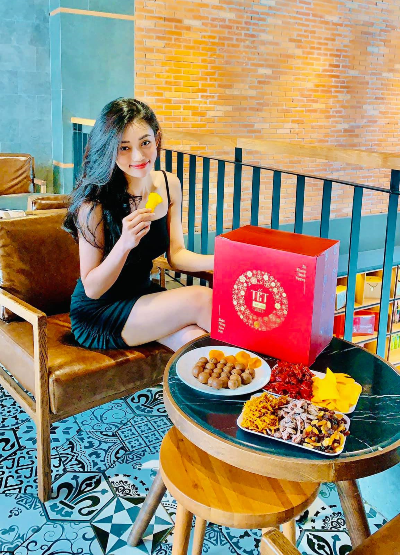 Sỉ hộp quà tết TÂN SỬU 2021 - 8 loại mứt thượng hạng Tuyển sỉ hộp quà tết TÂN SỬU 2021 - 8 loại mứt thượng hạng