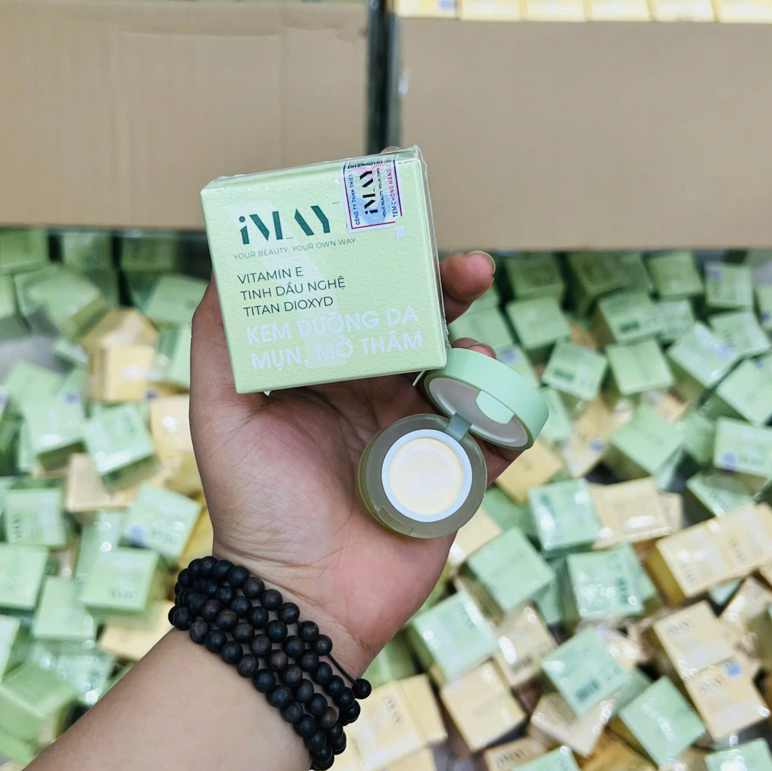 14494_z5876046633121-90d0763491c5fcd92d77de1cbcfddca4_20240929094452-3.jpg Kem Face Thanh Mây iMay Cream Nắp Xanh - 8936038680759