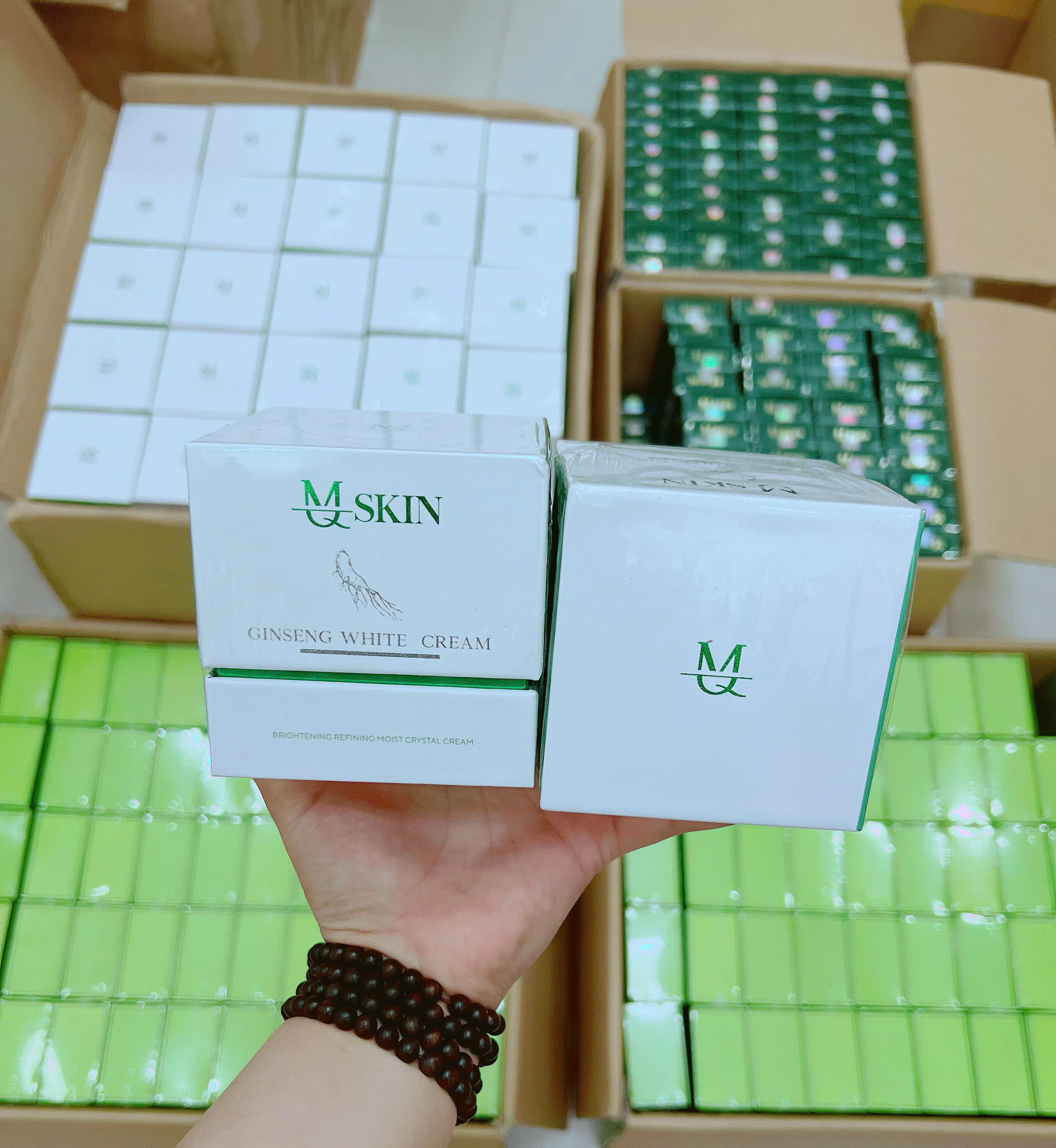 14505_z7212448080792-1023d7e9ee56267da588197f35a01c15_20251111150628-1.png Kem Face Nhân Sâm MQ Skin - 8936117150036