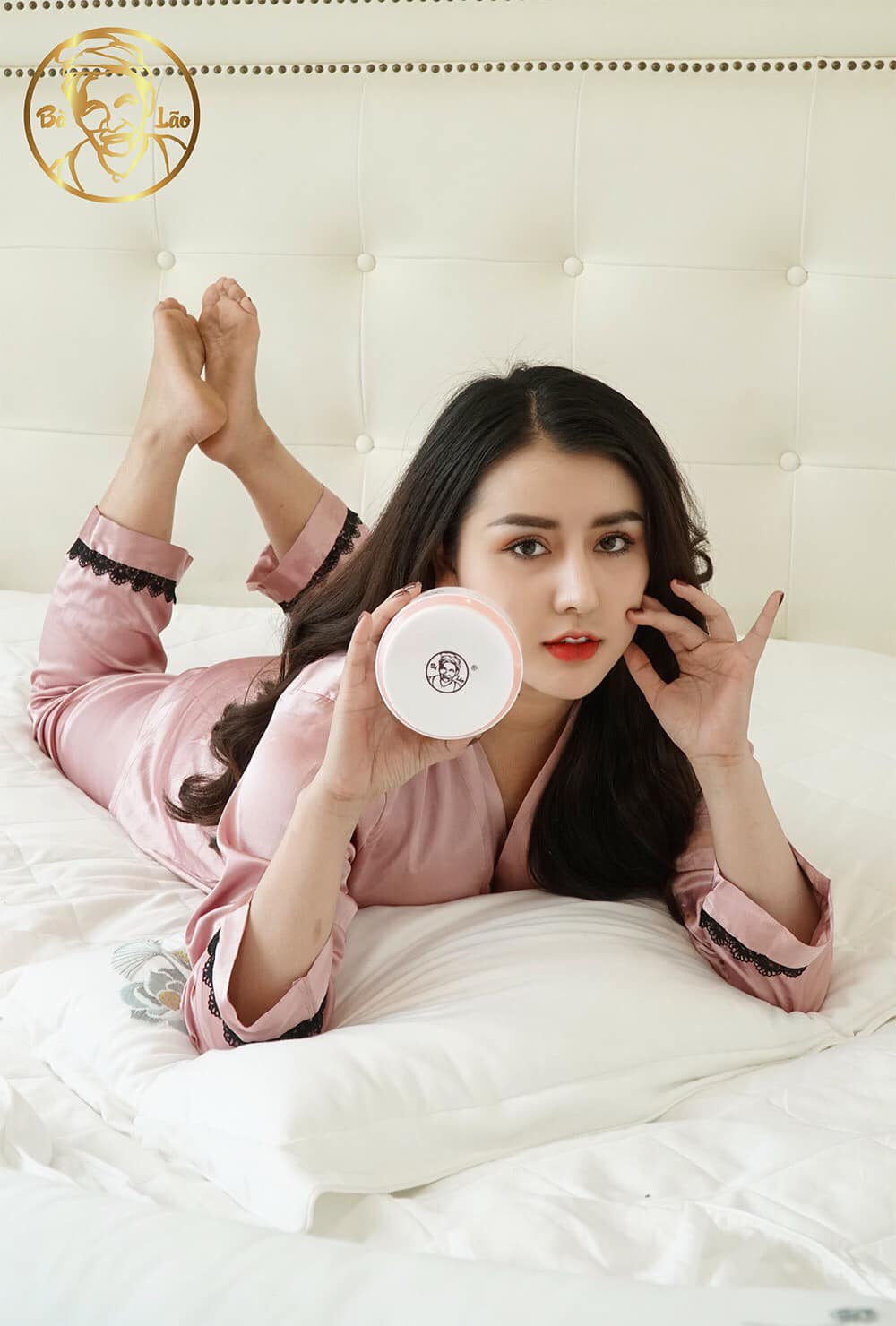 Kem body phấn Mỹ Phẩm Bà Lão Kem body phấn Mỹ Phẩm Bà Lão