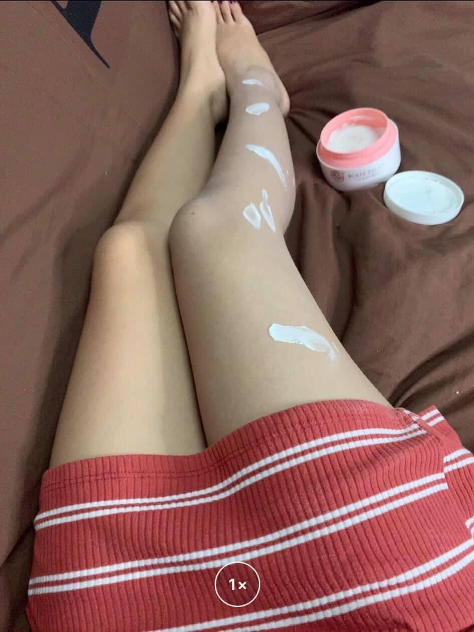 Kem body phấn Mỹ Phẩm Bà Lão Kem body phấn Mỹ Phẩm Bà Lão