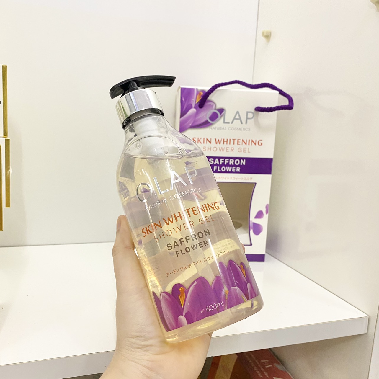 14805-z2940045967627-25e2b4c534de9bd030458003e6bbb5c3-6.jpg Sữa Tắm Trắng Da Olap French Màu Tím 600ml - 8938519955936