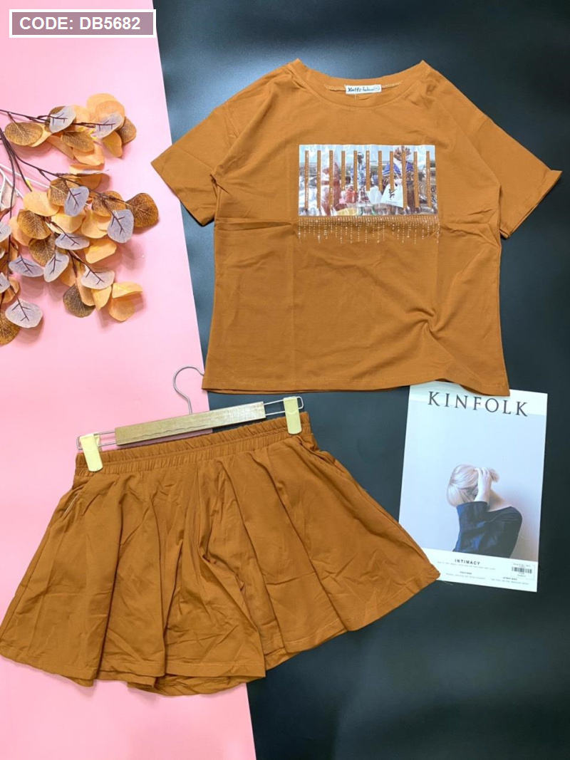 Mua Online Set bộ áo thun và quần giả váy kaki cho bé gái đi chơi dự tiệc  phong cách Hàn Quốc từ 13-38kg BBG002 | Khuyến mãi giá rẻ 260.000 đ