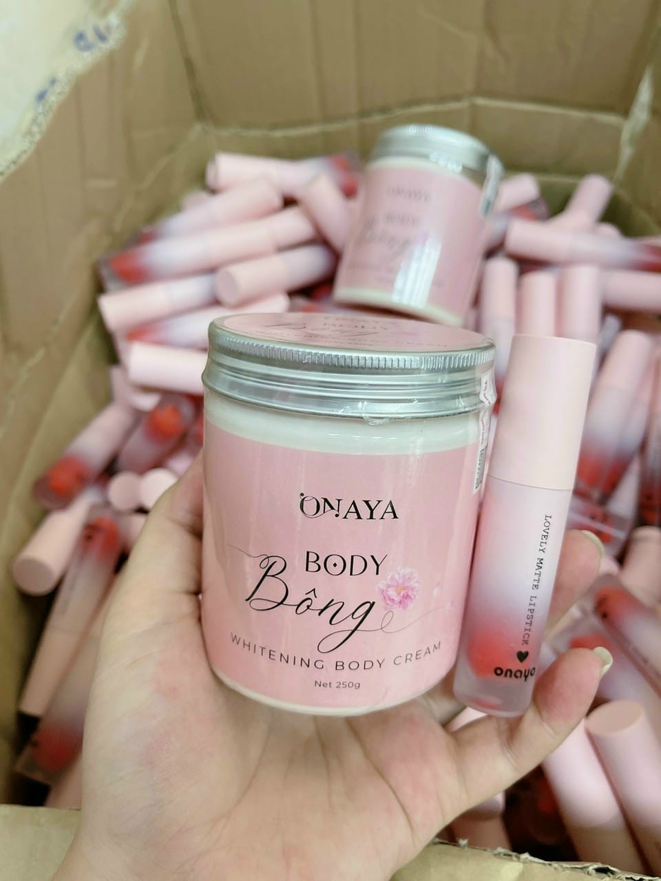 15558-250365809-134704388900248-4209384983054008263-n-6.jpg Kem Body Bông Onaya 250g - 8938540224063