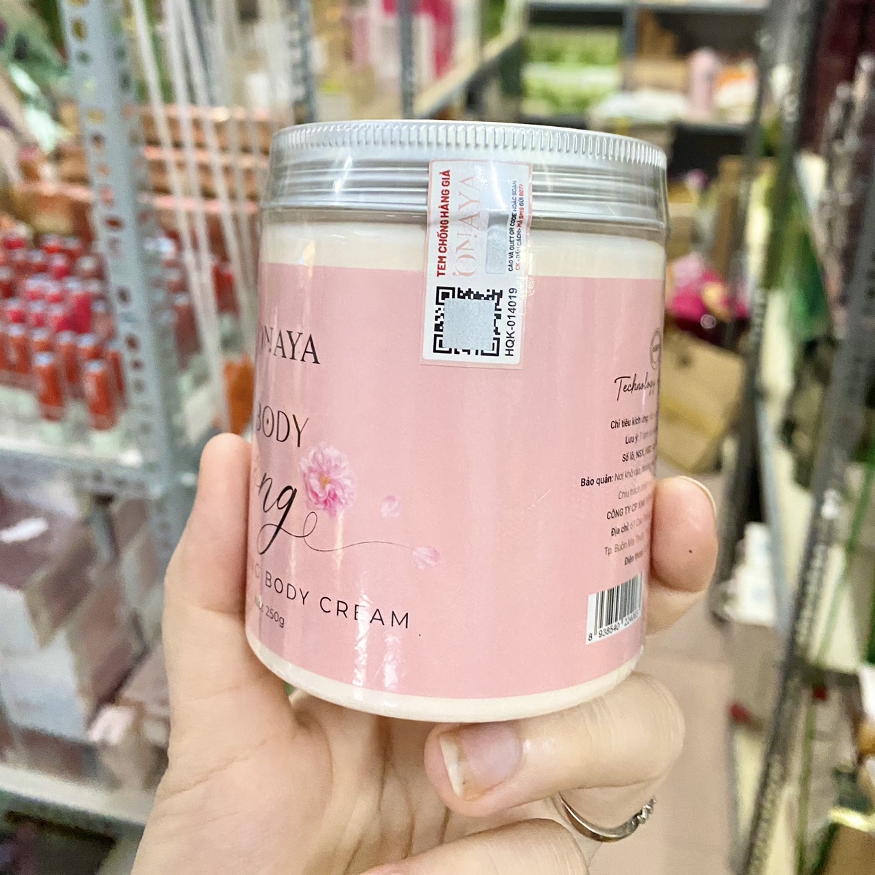 15558-z2908310864125-c738cd1cd1804a913de0c49c72faa0ab-4.jpg Kem Body Bông Onaya 250g - 8938540224063