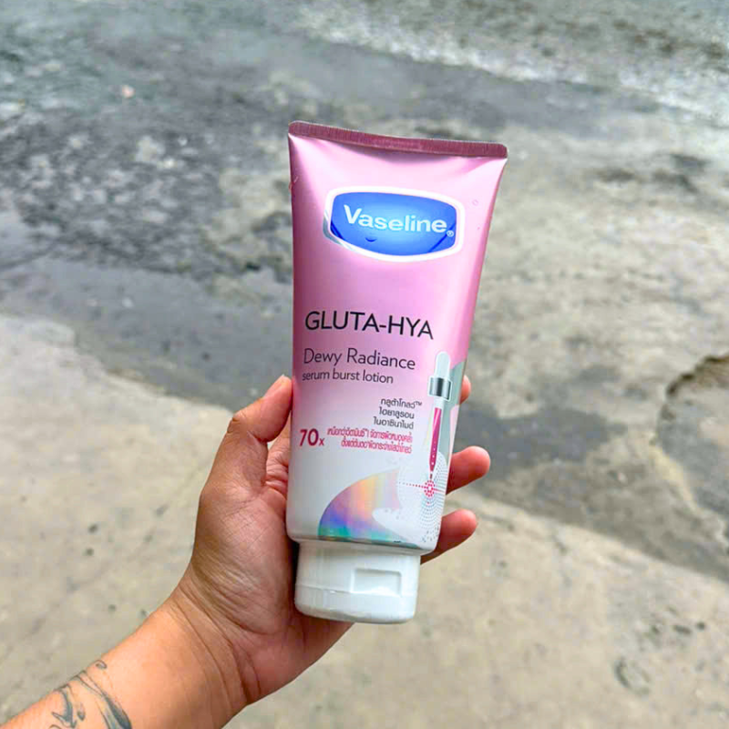 16317_11_20260611180531.png Sữa Dưỡng Thể Vaseline 70X Màu Hồng 300ml (Hàng nhập khẩu có tem phụ) - Phiên Bản Mới - 8851932427722