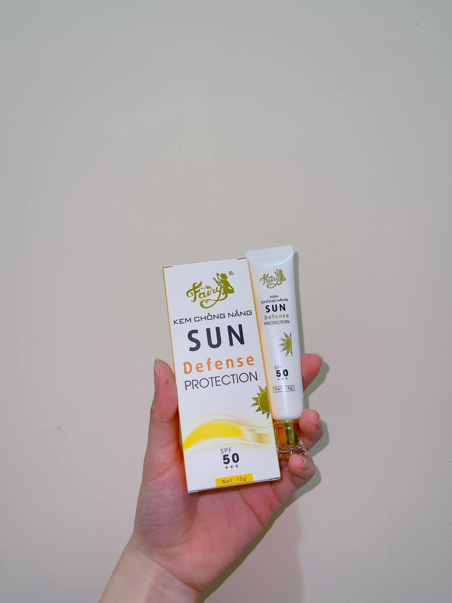 18942-337259414-221060930601216-8209999493438069649-n-1.jpg Kem Chống Nắng Fairy Cosmetics Size Mini Sun Defense Protection - 8936115875580