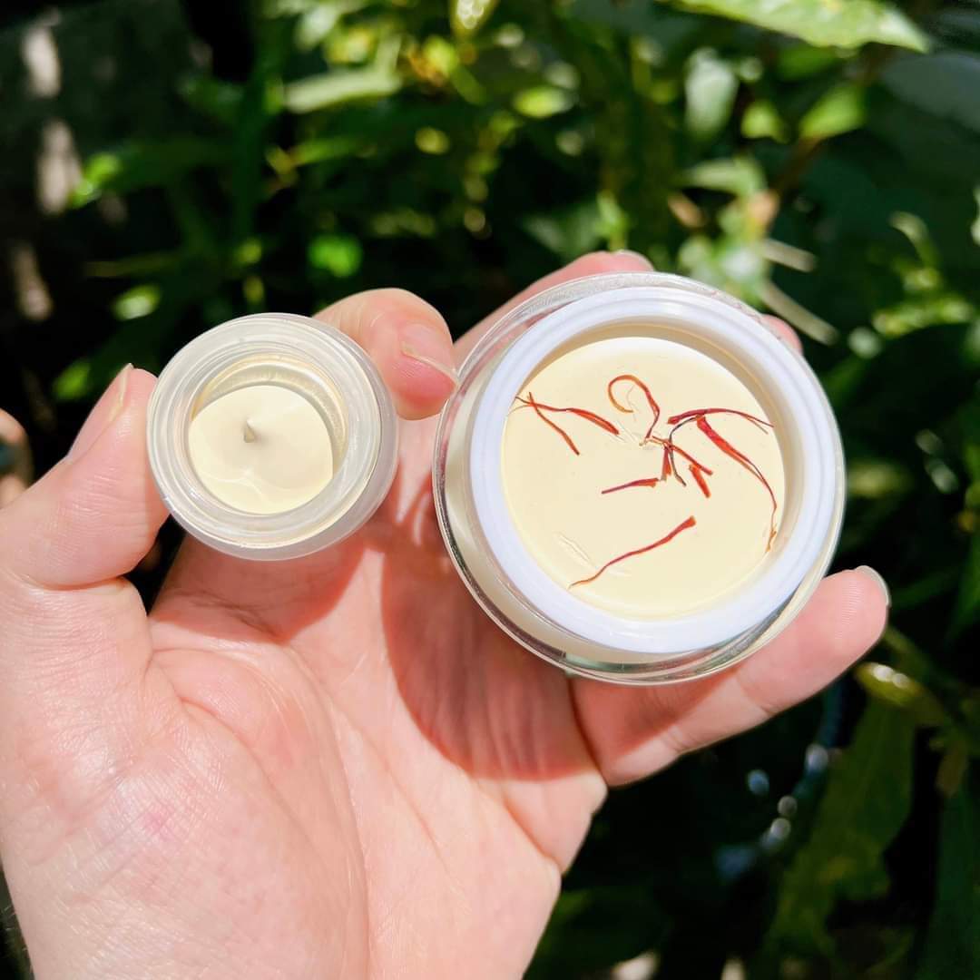 20255-a4aea38d6fef49f0908259ec395df11a-2.jpeg Kem Face Lụa Sica White Mini 6g - FACESICAMINI