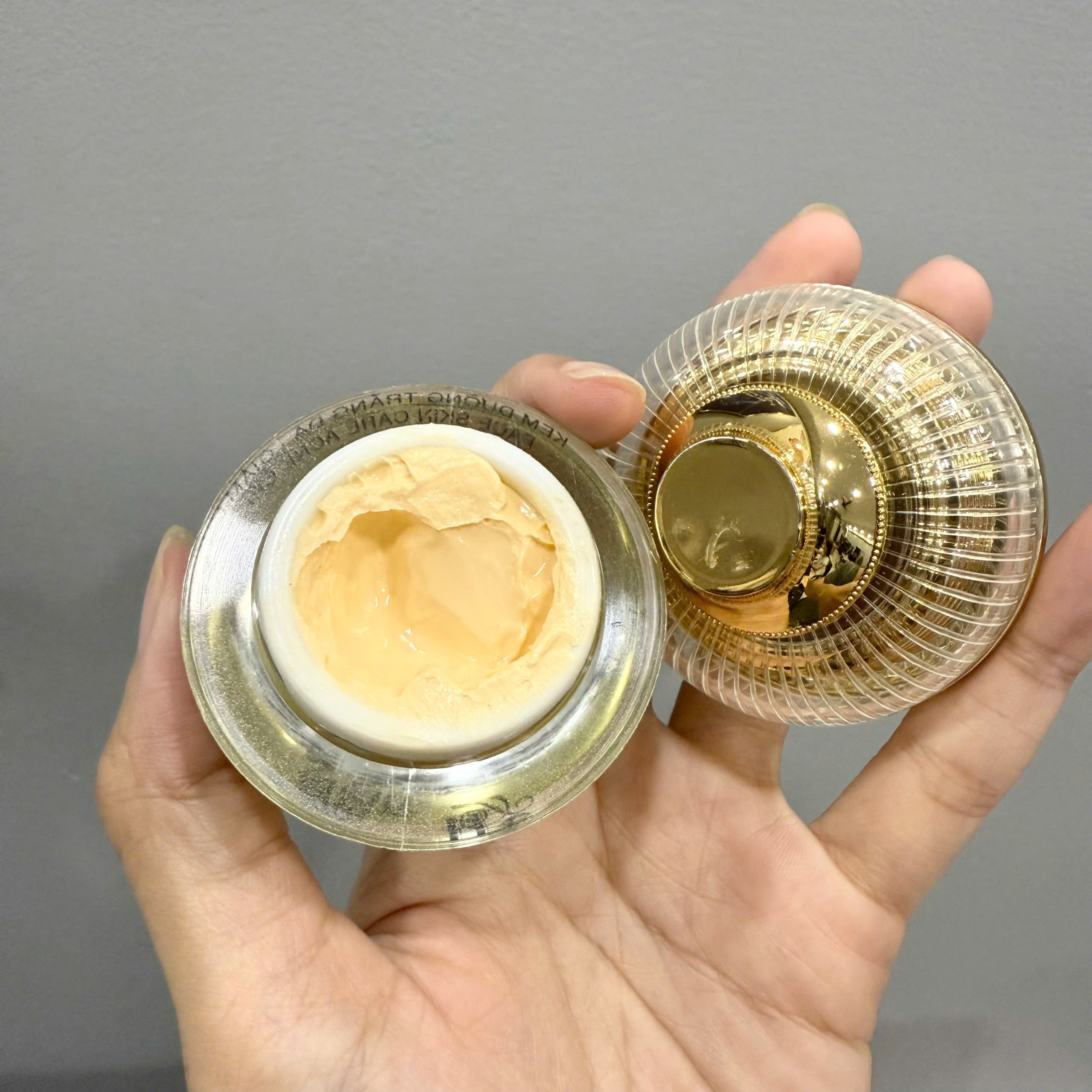 20257_z7169915585291-121a02d7dfa62902691e4644a17e10be_20251030113240.png Kem Face Chuyên Mụn Trắng Da Huỳnh Đỗ - 8938523197117