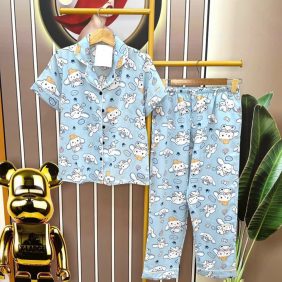 Đồ bộ pijama áo tay ngắn cổ bẻ hoạ tiết - DBO3056