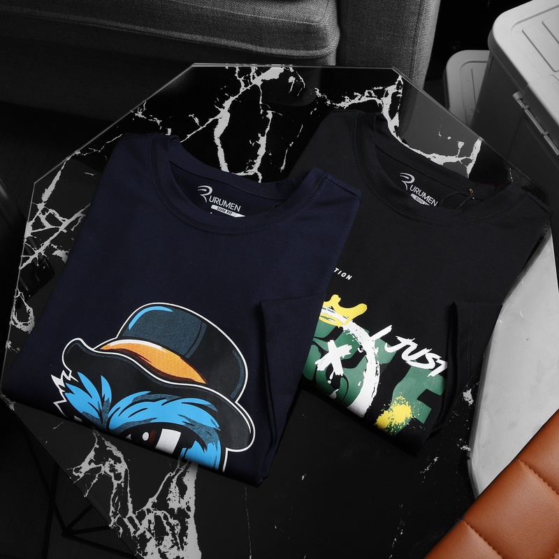 22084-z4787220585745-ef0abeb4e05316611e0512b569ff1660-2.png Áo Thun Nam Cổ Tròn Rurumen Màu Xanh Đen In Hình Cool Duck Big Size - AB458
