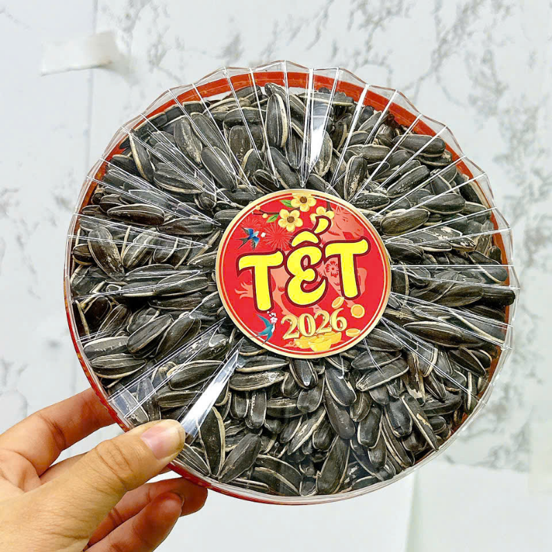 22765_26_20251031112808.png Hộp Quà Tết Hạt Hướng Dương 300g - Hộp Sun Khía - 8936208933845