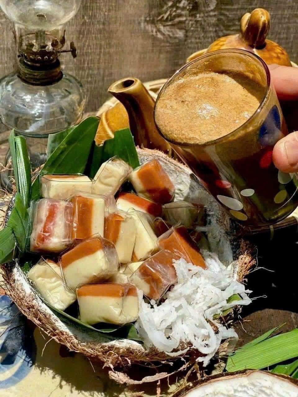 Kẹo Dừa Cà Phê Muối Thơm Ngon 300g Hộp Kẹo Dừa Cà Phê Muối Thơm Ngon 300g Hộp