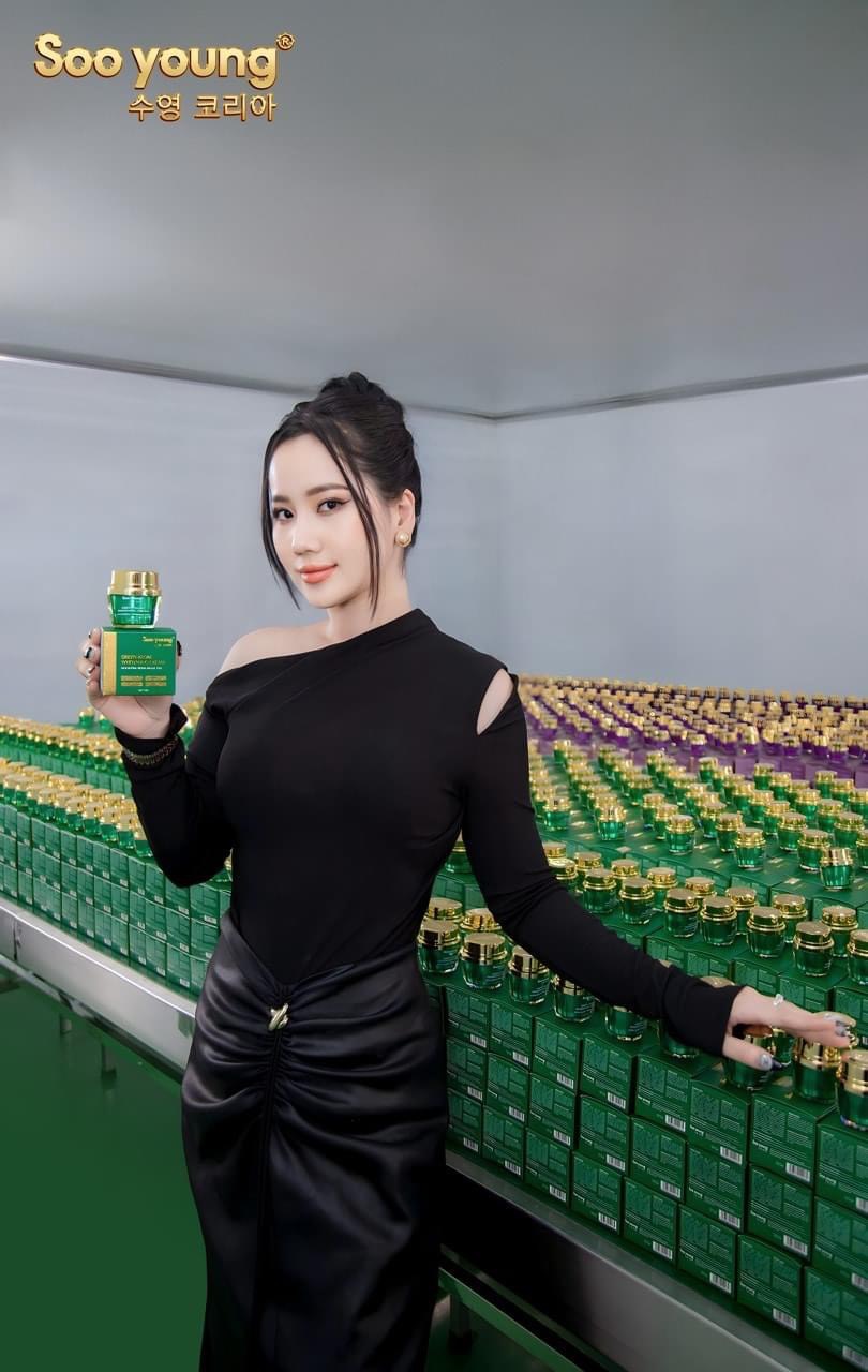 23065-z4909332354947-8394392bad9c746acd2dff56b6dbad17-4.jpg Kem Face Xanh Dưỡng Trắng Da Soo Young Mini Green Algae Whitening Cream - FACEXANHMINI
