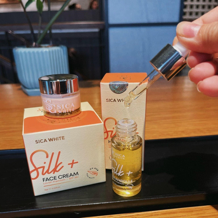 Kem Face Lụa Sica White Size Trung 15g Kem Face Lụa Sica White Size Trung 15g