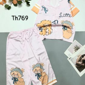 Đồ bộ satin quần lửng pijama tay ngắn cổ bẻ hoạ tiết - DBO4336