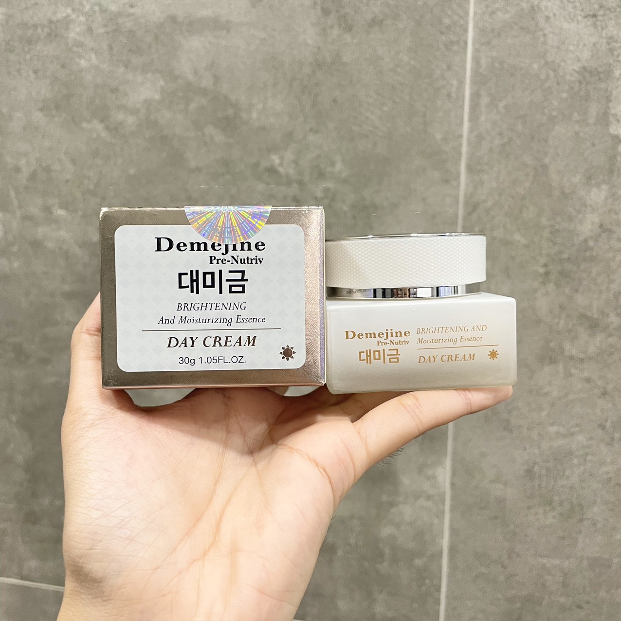 23819_z5295777439042-f61a0e8bc0049aa22522cf300268d7bb_20240329053656-1.jpg Kem Face Demejine Ban Ngày Tem TT Cosmetic Công Nghệ Hàn Quốc - 4719855121513