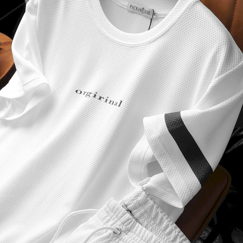 Mua sỉ áo Thun Nam Cổ Tròn Tay Viền Sọc In Chữ Orgirinal Mua sỉ áo Thun Nam Cổ Tròn Tay Viền Sọc In Chữ Orgirinal