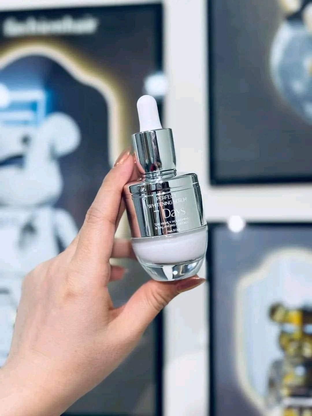 23860_433527684-1545545046225952-6920051418975670506-n_20240405073906-1.jpg Serum Huyết Thanh Queenie Skin 7Days 50ml - 8938513314012