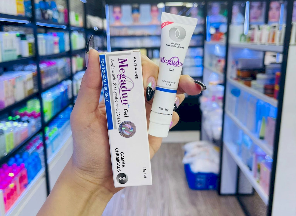 23870_review-kem-tri-mun-megaduo-11_20240405100502-2.png Kem Mụn Megaduo Gel 15g Hỗ Trợ Da Mụn Thâm - MEGADUO01