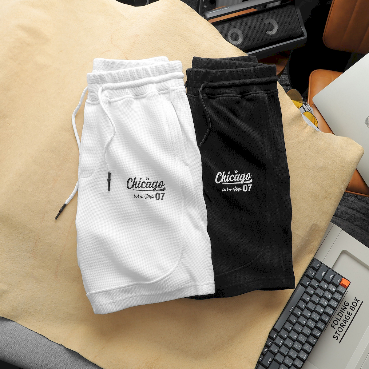 24147_z5382472817445-5f5a6c60aef3b152bf9fb2a7618c75d9_20240427105727-2.png Quần Short Thun Nam In Chữ Chicago - QB429