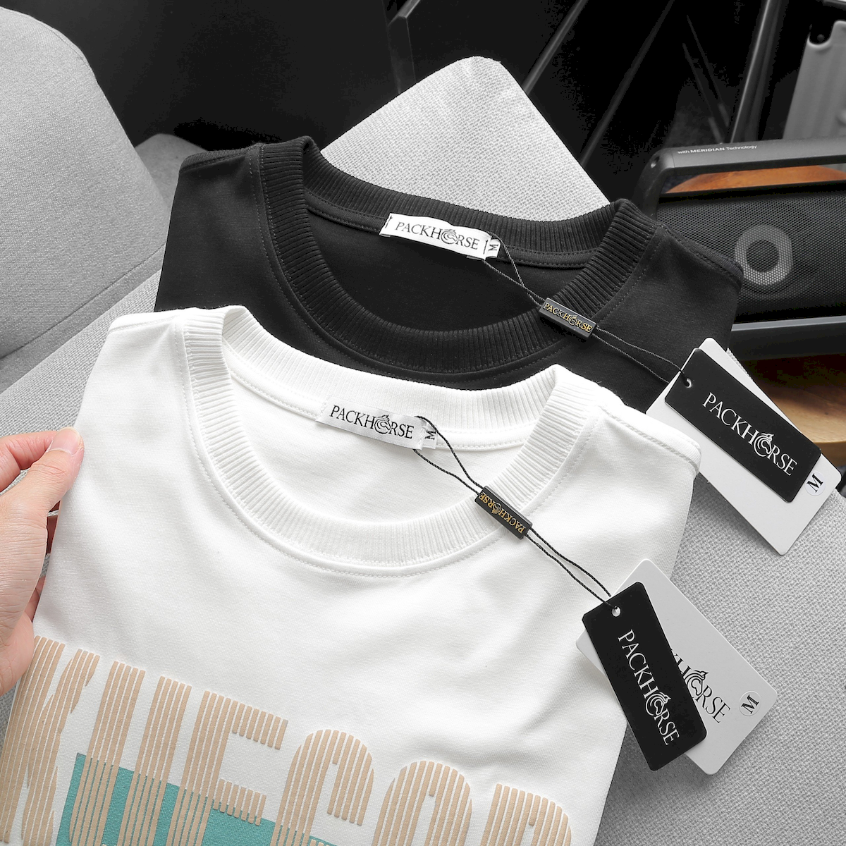 24200_z5409712049712-e104128f60c0ad1132d8021c3f811496_20240505103937-2.png Áo Thun Nam Cổ Tròn Pack Horse Oversize In Chữ Sọc Big Size 110kg - AB514