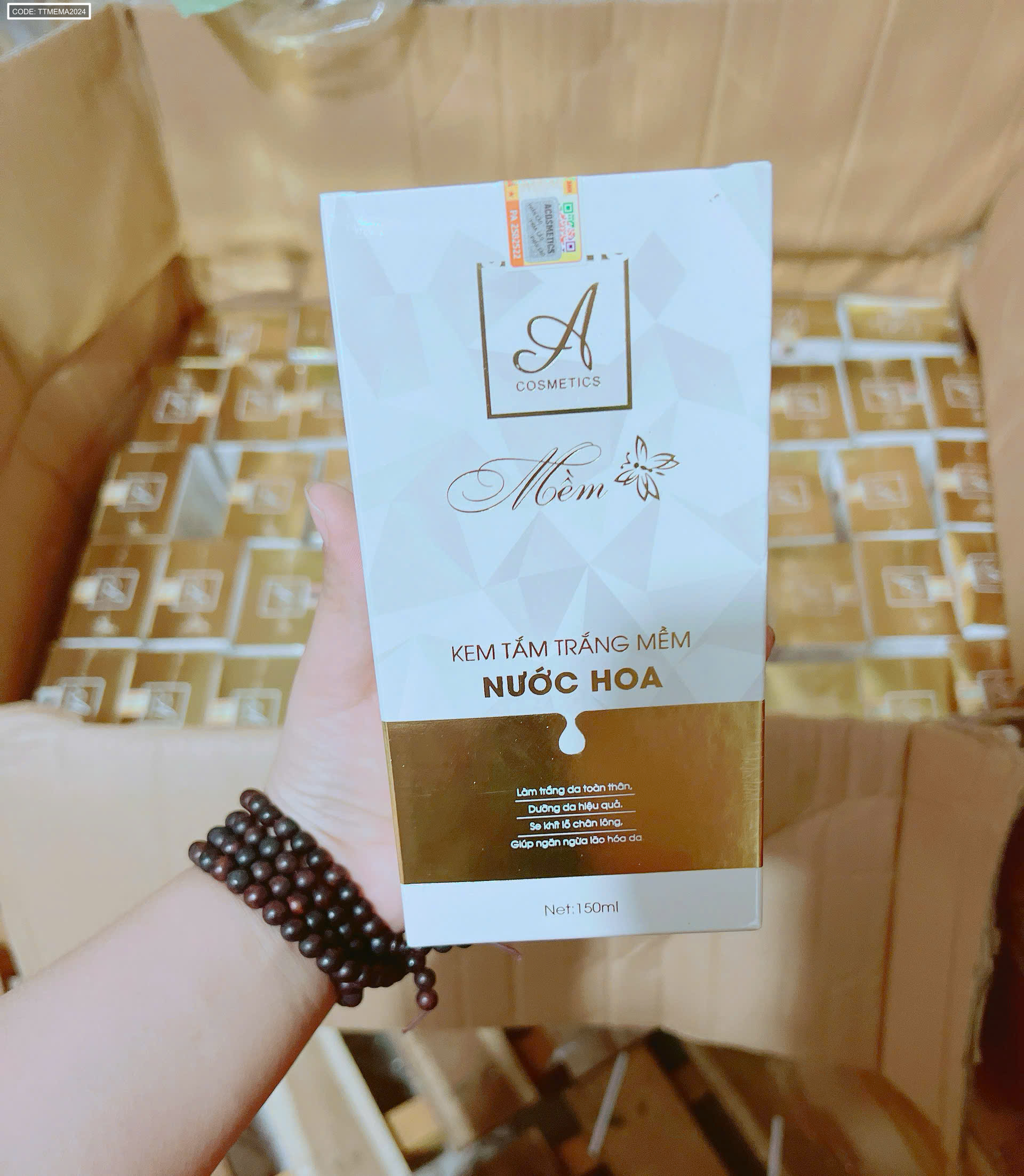 24203_z7210256635490-1f76b0ba59b384f77bfeea7bbf36147f_20251110214147.png Kem Tắm Trắng Mềm Nước Hoa A Cosmetics Mỹ Phẩm Phương Anh Phiên Bản 2024 - TTMEMA2024