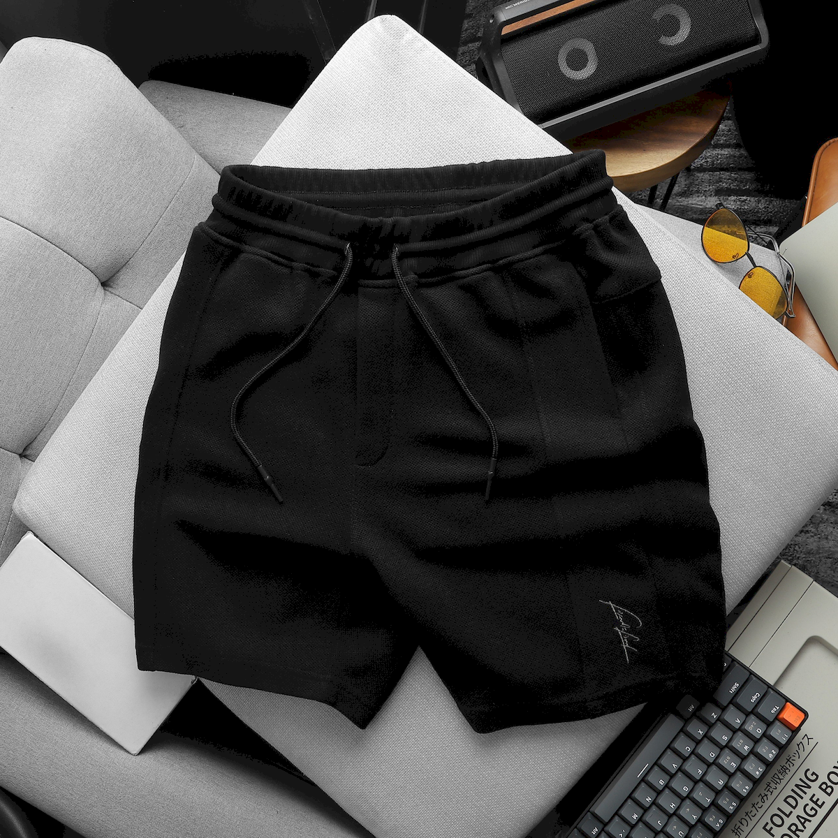 24250_z5425925831370-d22bd55cacffc0eeb7db935134946c4d_20240517174913-2.png Quần Short Thun Nam Viền Sọc Thêu Logo Chữ - QB430