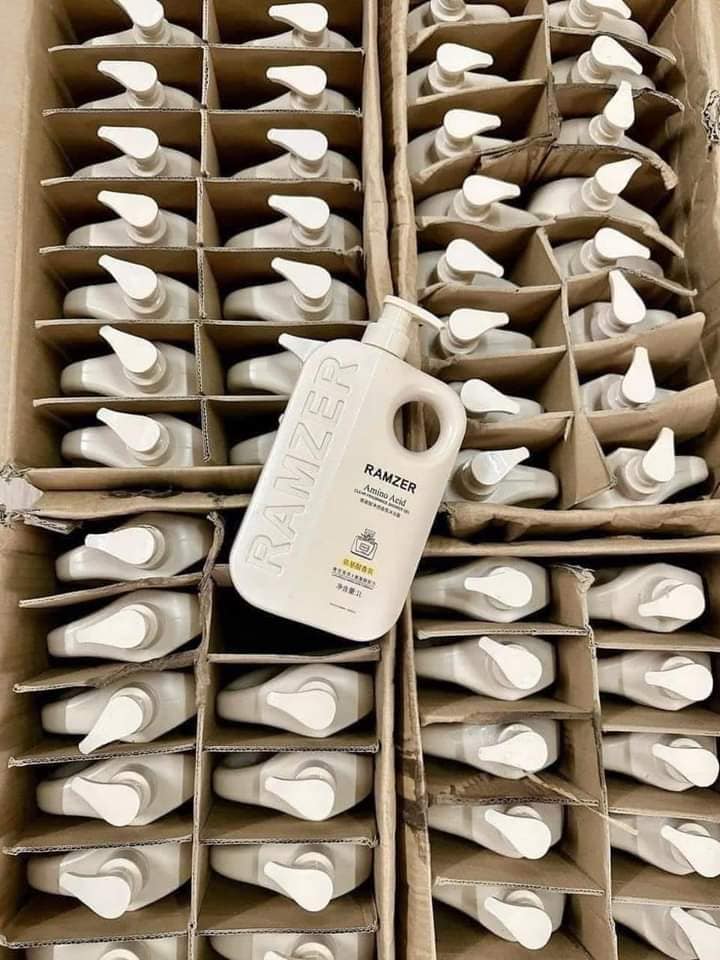 24335_442494711-1015449123333537-6418617668705377291-n_20240522094331-1.jpg Sữa Tắm Ramzer Hương Nước Hoa Chai Màu Vàng 1L - STRAMZER01