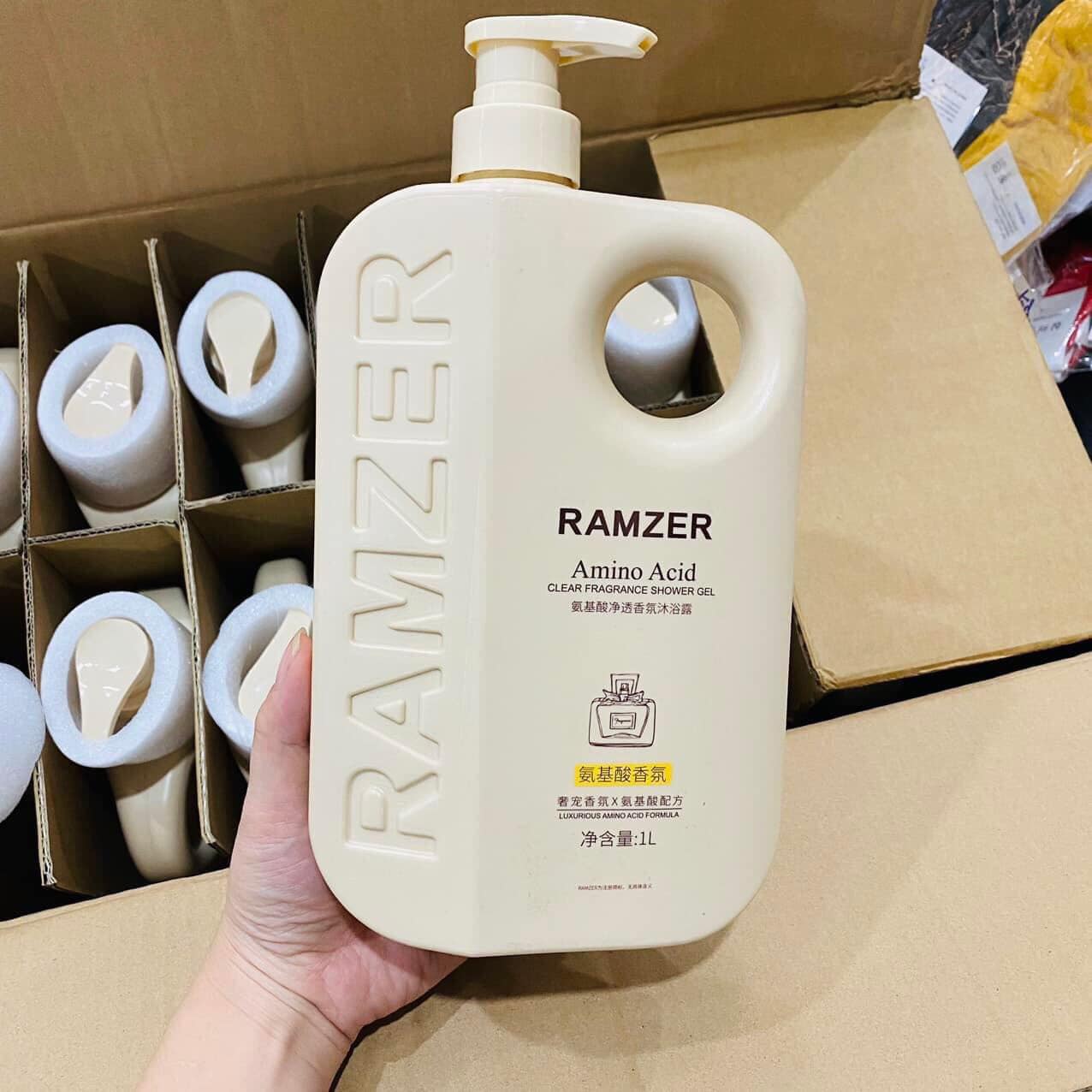Sữa Tắm Ramzer Hương Nước Hoa Chai Màu Vàng 1L Sữa Tắm Ramzer Hương Nước Hoa Chai Màu Vàng 1L