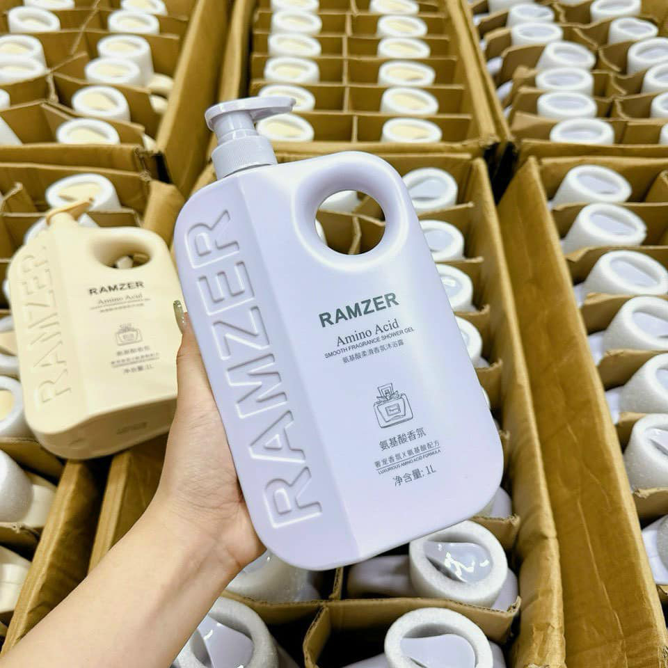 24336_440336760-2549072435253233-7870214192092557307-n_20240522095111-1.jpg Sữa Tắm Ramzer Hương Nước Hoa Chai Màu Tím 1L - STRAMZER02