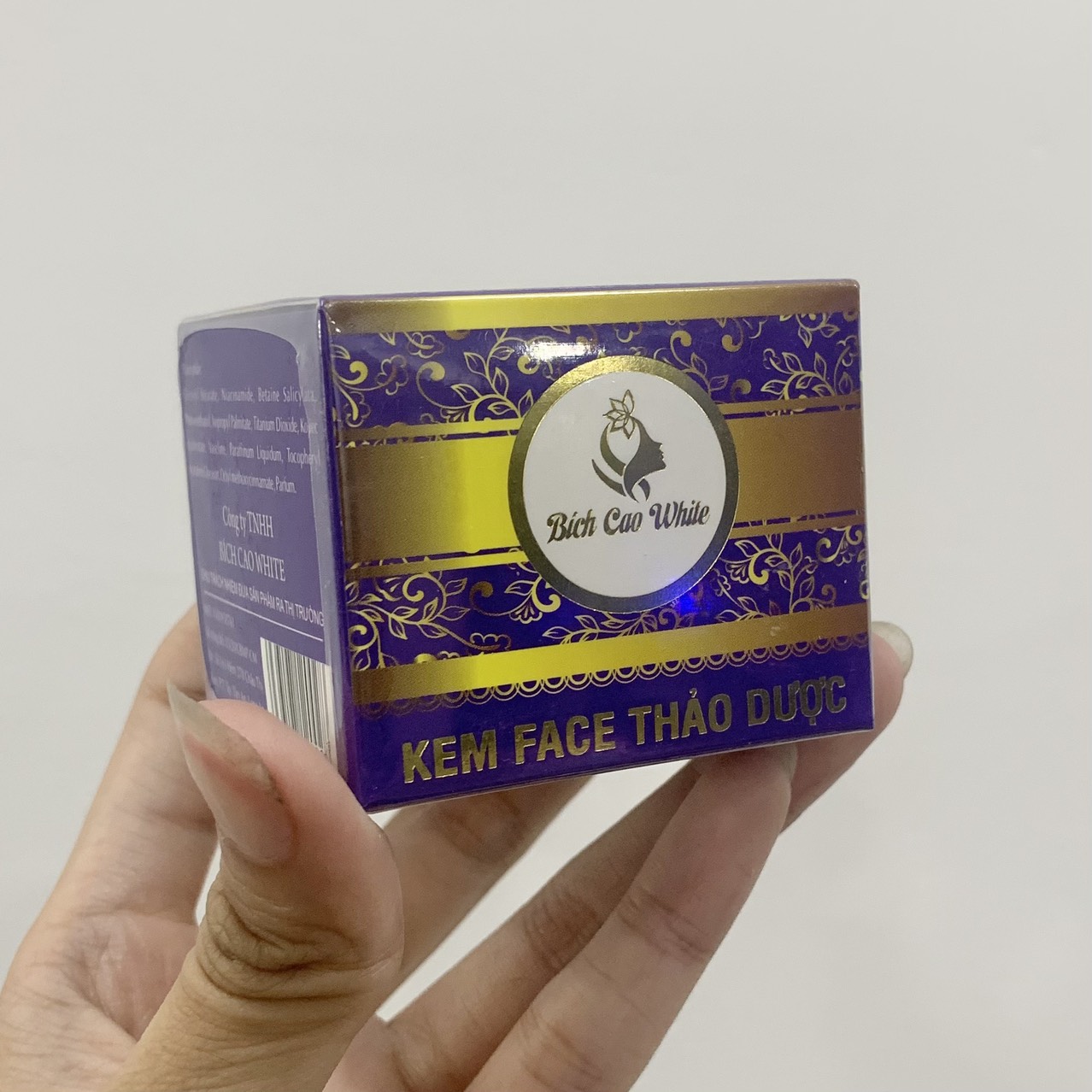 Kho sỉ kem Face Nám Thảo Dược Bích Cao White Hộp Màu Tím Kho sỉ kem Face Nám Thảo Dược Bích Cao White Hộp Màu Tím