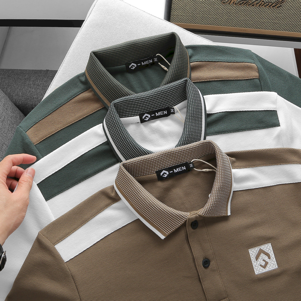 Áo Thun Nam Cổ Bẻ Thêu Nổi Logo Lục Giác (Có size 3x)