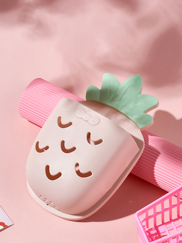 25014_o1cn01saurvk1hj8mrynl5x-849090736_20240906170320-4.jpg Giỏ Treo Tường Hình Quả Dứa Kèm Miếng Dán Không Cần Đục Lỗ 21x12.5x6cm - GTTHQD01