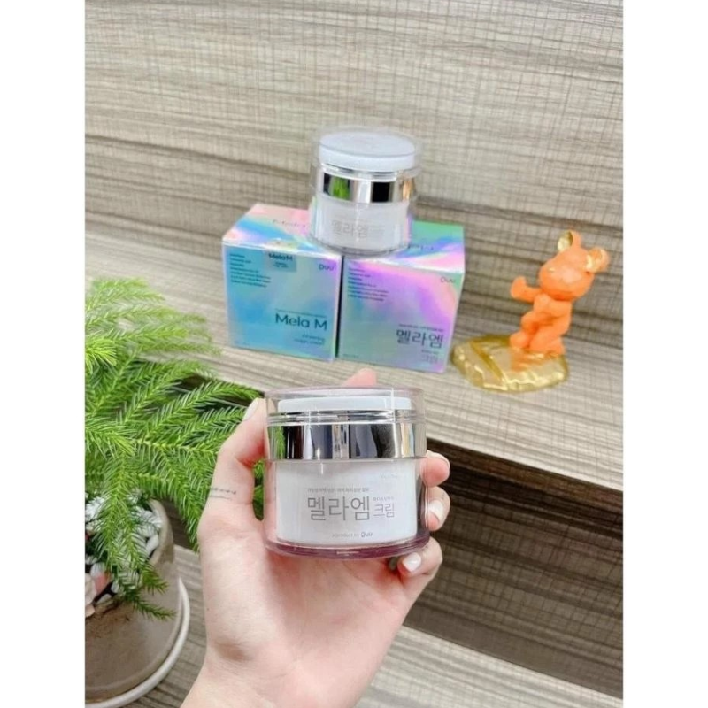 25179_mela-m-phu-photoroom-1_20241207102538-1.png Kem Face Mela M Whitening Magic Cream Hỗ Trợ Da Nám 50g - 8809781950557