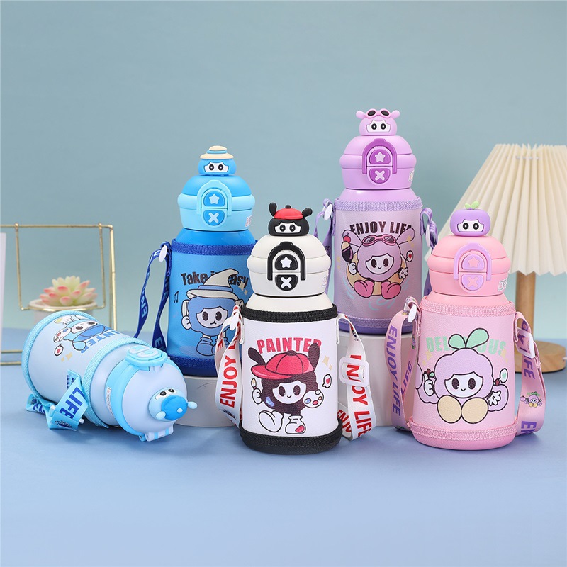 Shop sỉ bình Nước Giữ Nhiệt Cho Bé In Hoạt Hình Có Quai Đeo 450ml Shop sỉ bình Nước Giữ Nhiệt Cho Bé In Hoạt Hình Có Quai Đeo 450ml