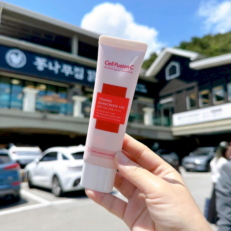 Mua sỉ kem Chống Nắng Cell Fusion C Toning Sunscreen 50ml Mua sỉ kem Chống Nắng Cell Fusion C Toning Sunscreen 50ml