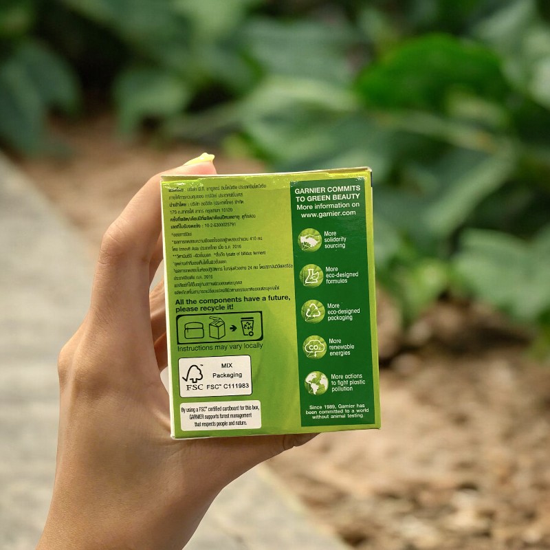 25382_z5904506120021-6635bd187340a24b3db7b339dd822dd2-photoroom_20241007114049-2.jpg Mặt Nạ Ngủ Garnier Ban Đêm Bright Complete Vitamin C Yoghurt Sleeping Mask 50ml - 8992304005206