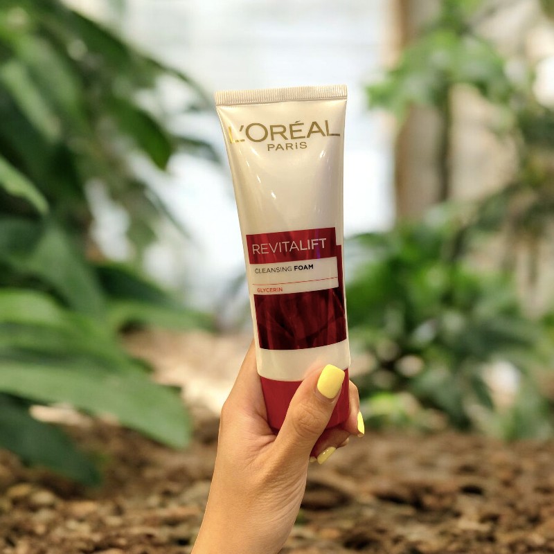 25387_srm-loreal-do-phu-photoroom-1_20241007143813-5.jpg Sữa Rửa Mặt Loreal Paris Chống Lão Hoá Revitalift Cleansing Foam 100ml - 8991380232162