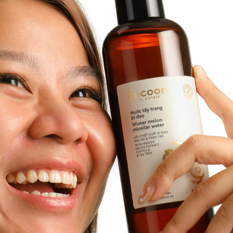 25515_tt-bi-dap-phu-photoroom-5_20241026105247-10.jpg Nước Tẩy Trang Bí Đao Cocoon Dành Cho Da Dầu Mụn 500ml - 8936217700223