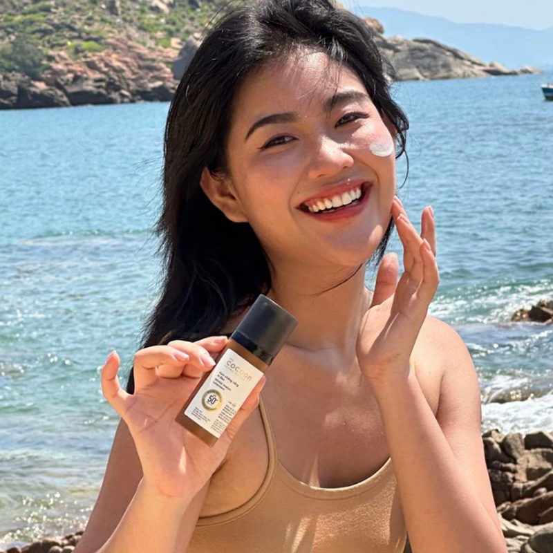 25537_vn-11134207-7qukw-lhocp5r5cn9dad_20241028151547-1.jpg Kem Chống Nắng Bí Đao CoCoon - Dành Cho Da Dầu Mụn Nhạy Cảm 50ml - 8936217700339