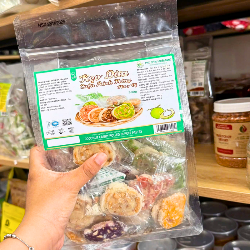 25875_65_20251204175804-3.png Kẹo Dừa Cuộn Bánh Tráng Mix 7 Vị Thơm Ngon - Túi Zip 500g - KDCNP500