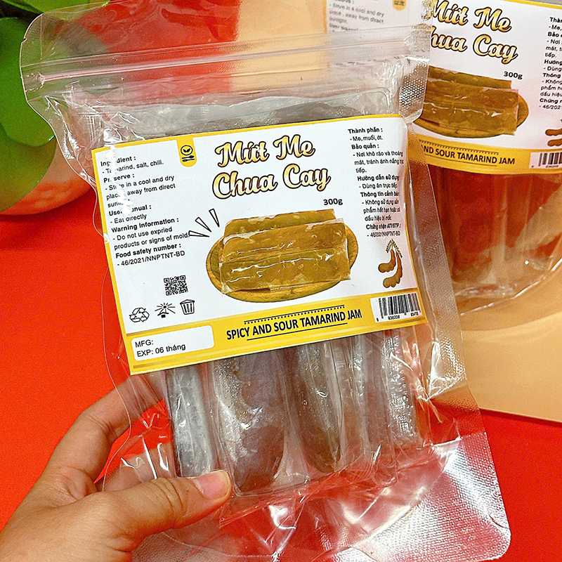 Mứt Me Chua Cay Túi Zip 300g Mứt Me Chua Cay Túi Zip 300g