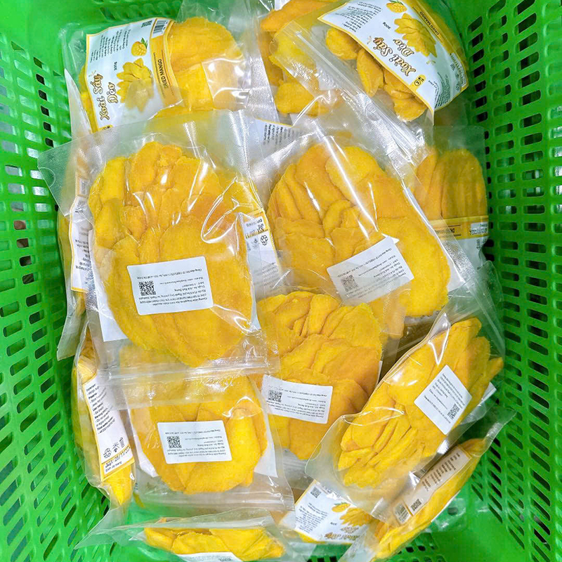 25879_z6129865806317-5ec3c0b11e9bee6cc05df527e51ec7ff_20241214164810-2.jpg Xoài Sấy Dẻo Túi Zip 300g - XSDTZ300