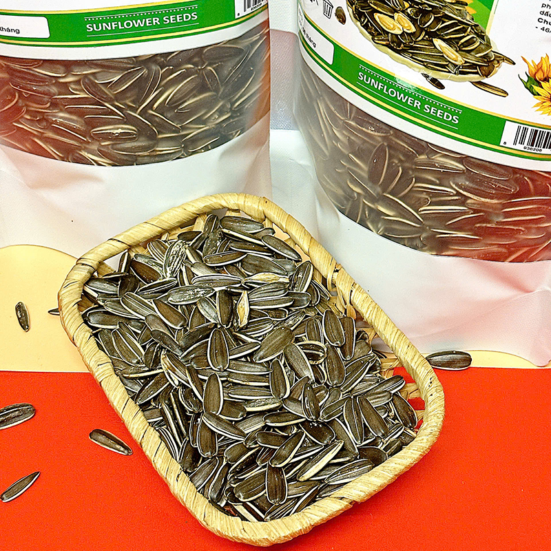 25880_z6125810314568-01db75c375a388d1eba6846032cbc70b_20241214170824-2.jpg Hạt Hướng Dương Túi Zip Trắng Sữa 500g - HHDTZ500